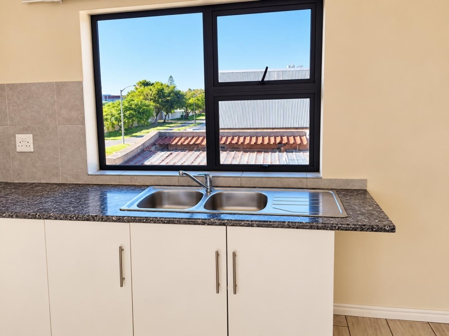 To Let 3 Bedroom Property for Rent in Rugby Western Cape